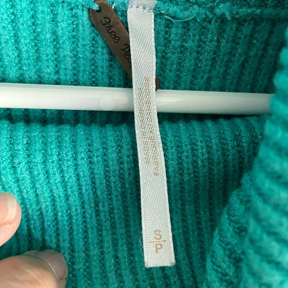 FREE PEOPLE Softly Structured Oversized Tunic Turtleneck Sweater Small Aqua - Picture 4 of 9
